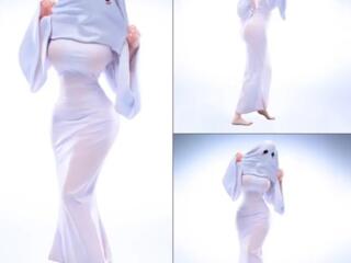 Фигурка на подставке 22 см