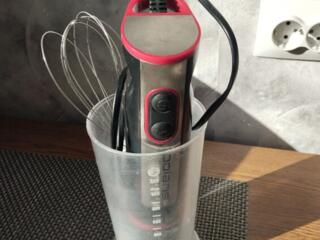 Продам блендер Polaris