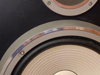 4-полосные колонки компании Sansui модель S-65