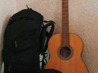 Походный рюкзак за 25$-классическая гитара для понимания размера