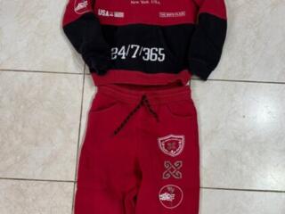 Тёплый спортивный костюм на 6 лет.