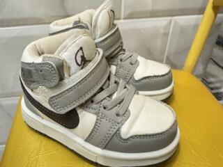 Кроссовки Jordan