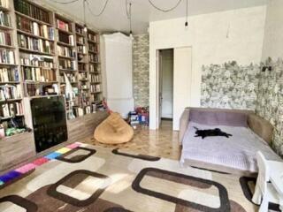 22288 Продам 3 комнаты в историческом центре ...