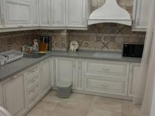 35780 Продам 4-комнатную квартиру на улице ...