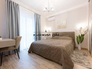 Квартира з кімнатою та кухнею студіо.Сучасний дизайнерський ремонт та 