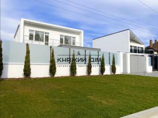 Продажа современного двух этажного дома в элитном месте общей ...