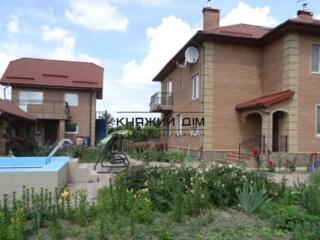 ПРОДАЕТЬСЯ 2-х поверховий Будинок з евроремонтом - ...