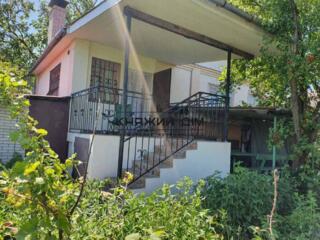 Продаж будинку (дачі) по вул. Садовій 56 Метро Осокорки. Осокорки, ...