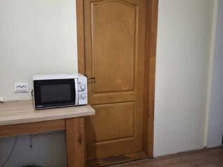 довгострокова оренда 1-к частина будинку Київ, Дарницький, 12000 грн./