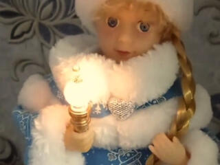 Продам срочно куклу Снегурочку. Звоните, предлагайте вашу цену.