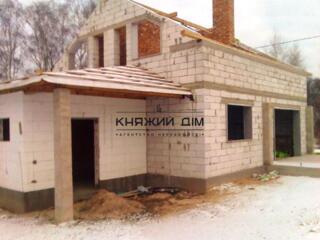 Дом в Летках. Недострой; Киевская обл, Броварской район, с. Летки. 26 