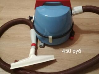 Продаю пылесосы