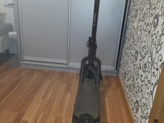 Продам электросамокат