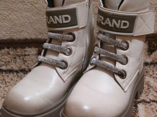 Ботинки зима (р-р 33)