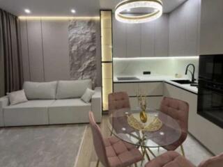 ШИКАРНАЯ КВАРТИРА НА КРАСНОВА прямой вид на ипподром