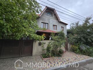 Casă cu 2 niveluri, com. Dumbrava Vă propunem spre vânzare casă cu 2 .