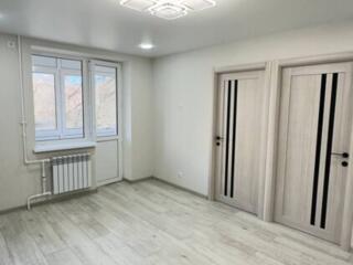 СРОЧНО! ТОРГ! 2 ком. квартира с кухней-столовой! Свежий капит. ремонт