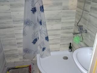 Продам 2-х ком. кв. 5/5 БАМ (Солнечный) г. Бендеры чешка.