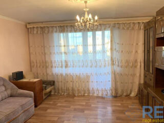 №3865. . . . Продам 3-комнатную квартиру на пр. ...