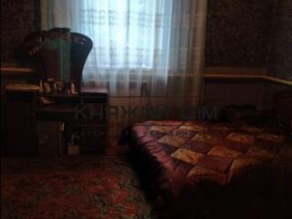 Продам пол дома требухив в доме газ вода рядом магазини 3 ринок школа 