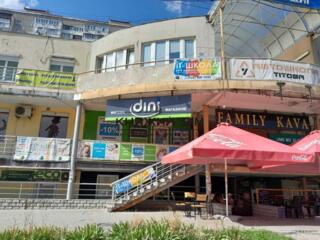 Продається офіс по вул. Ахматової 14 А 20 хв пішим ходом до м. ...