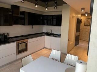 Продается квартира на 17 этаже новостройки в историческом центре ...