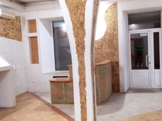 25555. Продам фасадное помещение на ул. ...