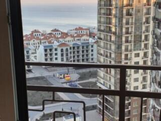 25777Продам шикарную трехкомнатную квартиру на ...