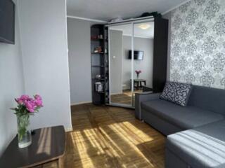 34043 Продам 1-комнатную квартиру на Черемушках. ...