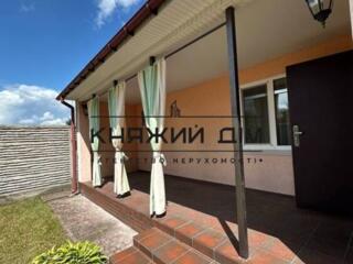 Продаж 2 поверхового будинку на 6 сотках у мальовничому місці, що ...