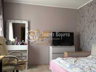 продаж 4-к квартира Київ, Святошинський, 92800 $