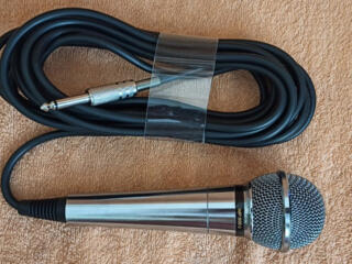 Для караоке микрофон LG металлический корпус с кабелем 4 метра