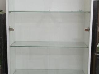 Продам торговые витрины, с подсветкой, в отличном состоянии