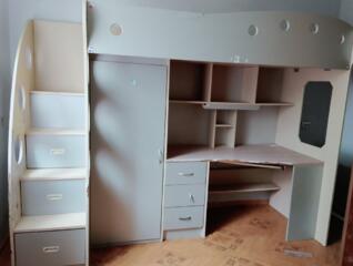 Детская стенка, кровать со шкафчиками