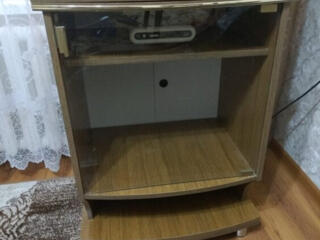 Продам тумбочку под телевизор