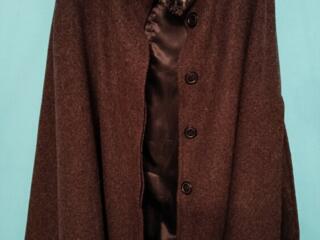 Женское полупальто- пончо