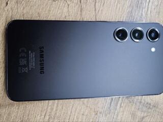 Продам Samsung Galaxy S23
