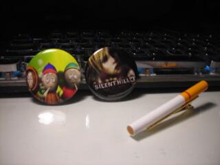 Значки и украшения