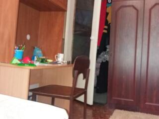 Две комнаты в коммуне на Шклярука, Комфортный средний этаж