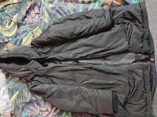 Куртка новая размер L