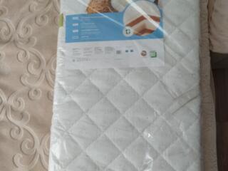 Кроватка чешская деревянная б/у в отличном состоянии + матрас новый