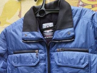 Мужская утепленная куртка.. Новая Воротник отстегивается