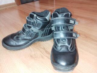 Ботинки осень 34р. кожа. Сапоги Капика зима 33р.