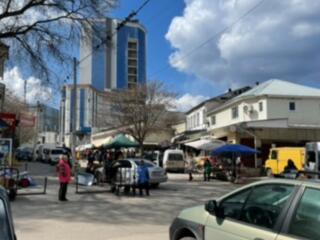 Сдам в аренду киоск на центр. Рынке. 20м2. Хозяйственные товары