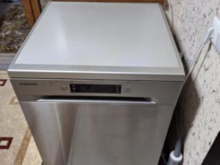 Продам посудомоечную машинку