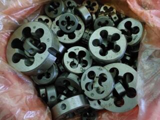 Плашки СССР. Новые. Дешево.