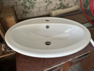Продам новый умывальник