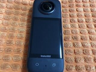 Продам Insta 360 x3