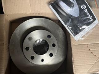 Продам новые тормозные диски и колодки для OPEL