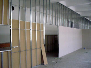 Gips carton, Armstrong, tencuieli, gleturi, laminat, plintă, zidărie